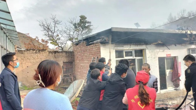 ս���ߡ��ȷ�ӱ������ն�