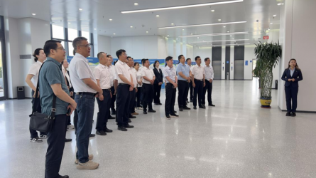 ����ũ�Ѽ����հ���ҩҵ���޹�˾���и���yl6776�������ż��������Ļ���Ʒչ