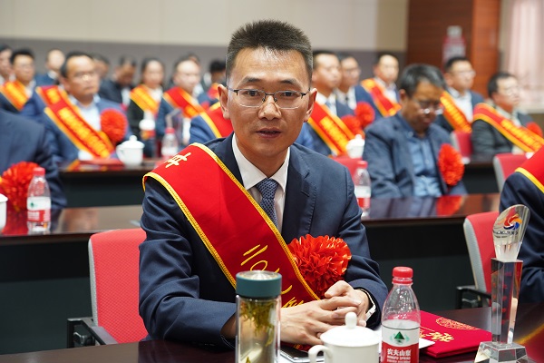 1623310944262000227.jpg 于东兴.jpg