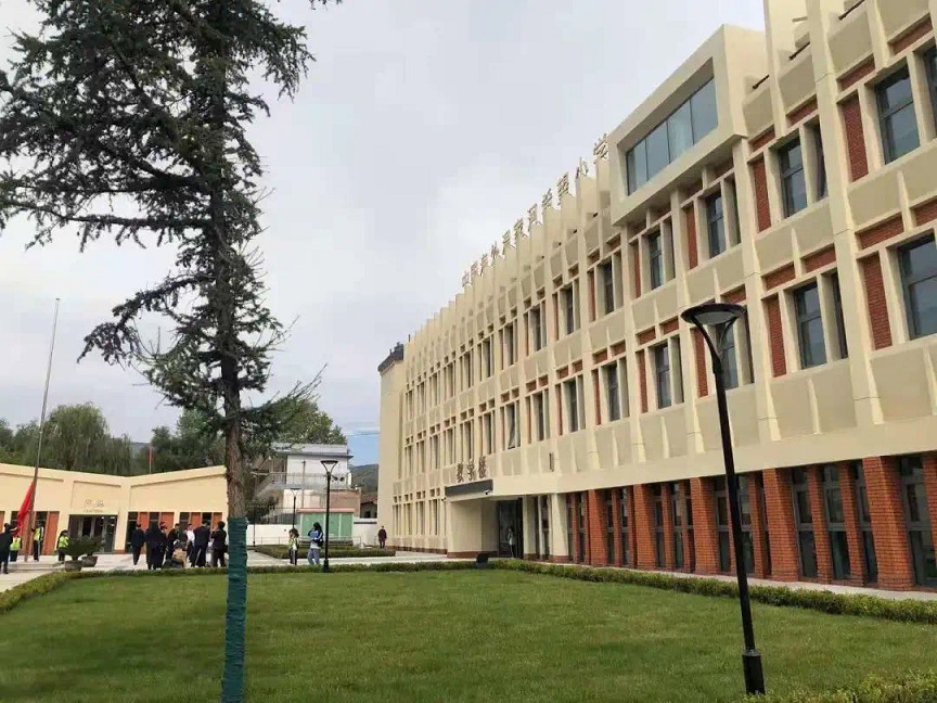 1630547286061013285.jpg 校园设计3.jpg